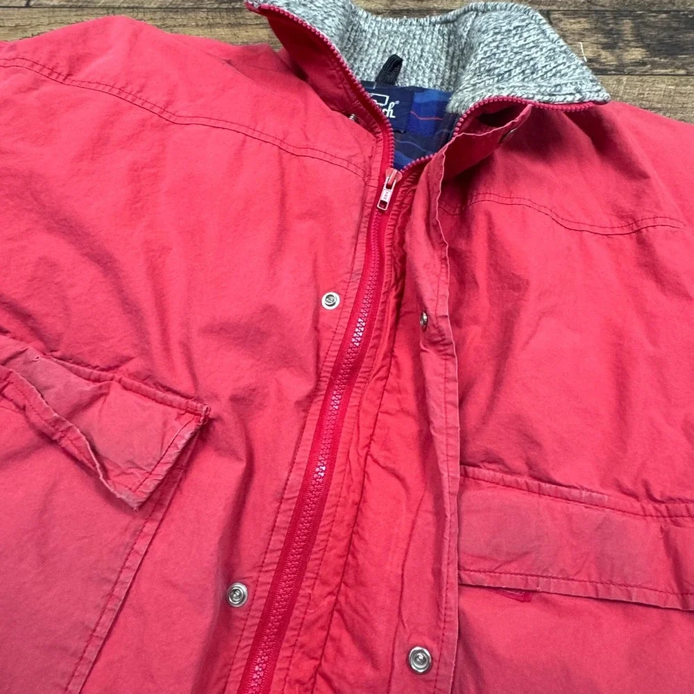 Vintage Woolrich Mens Red Plaid Lined Down‎ Puffer Jacket Size Large
